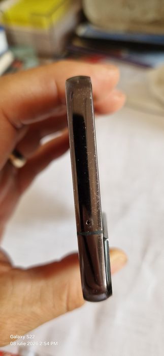 Vând telefon Samsung S22, în perfectă stare de funcționare, merge perfect, tine bateria  foarte bine.