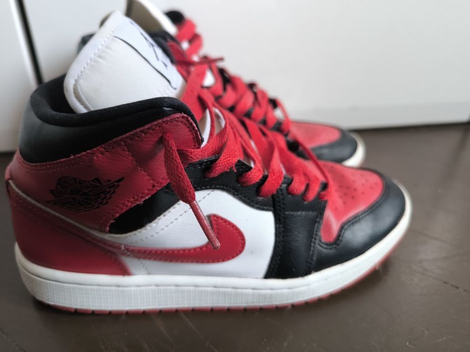 Air Jordan 1 mid кецове размер 39