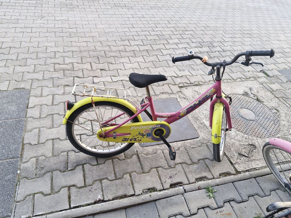 De vanzare bicicleta copii.