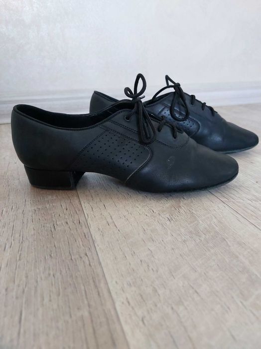 туфли для занятий танцами