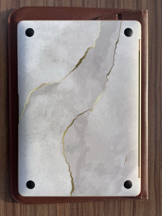 Macbook air 13, 2021 года, на чипе m1