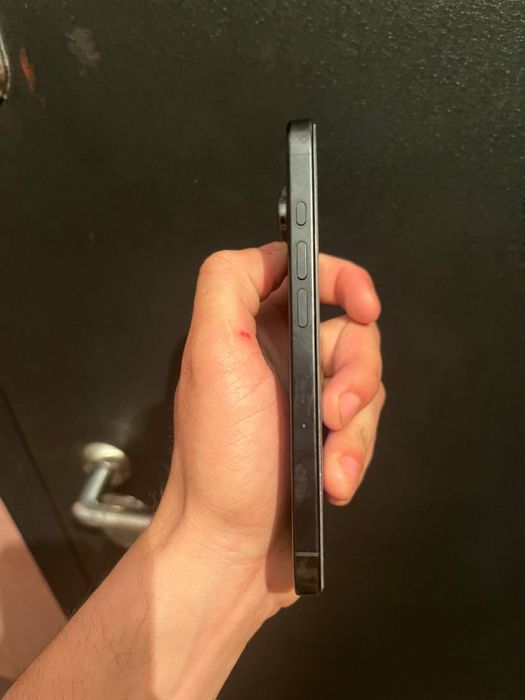 Iphone 16 pro ideal.