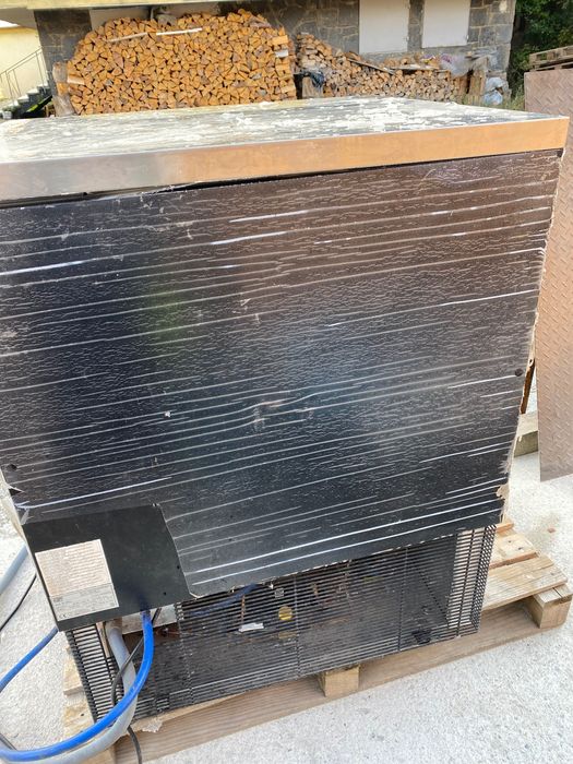 Ледогенератор за заведение