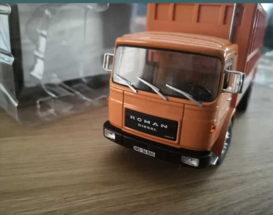 Vand macheta,jucarie Camion roman diesel editia atlas