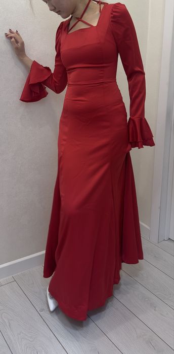 Платье красный, новый