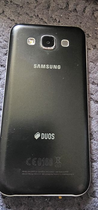 Телефон Samsung Е500