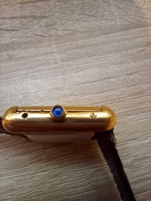 Cartier оригинален ,луксозен дамски часовник