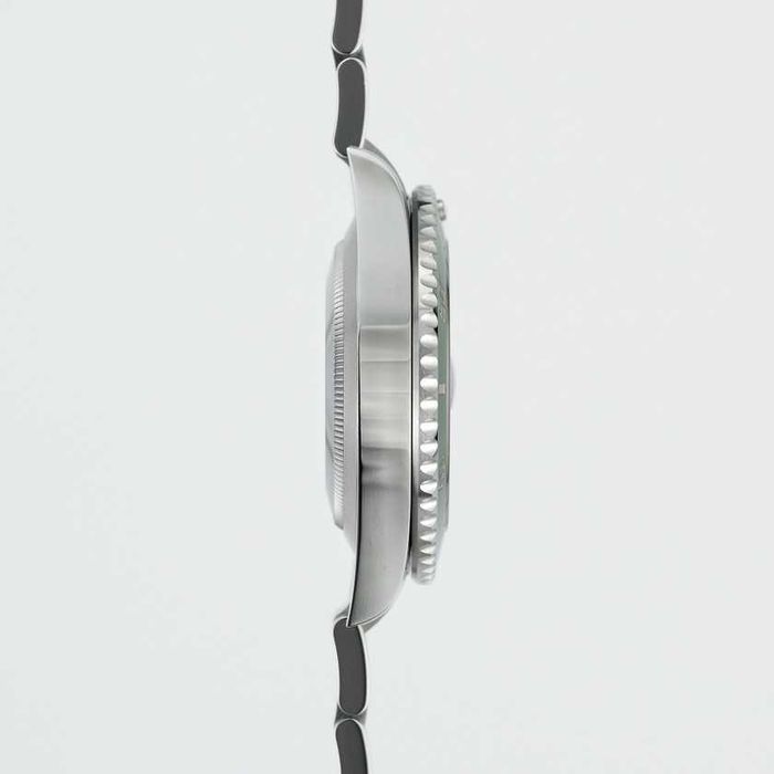 Rolex Oyster Submariner Date 126610LV "Starbucks"