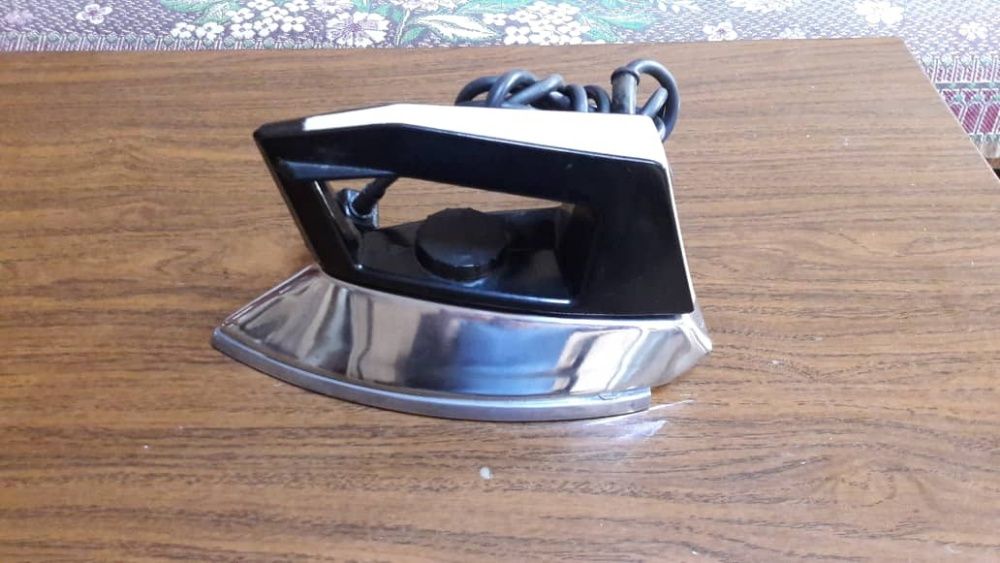 Продаются Утюгu, советскиe СССР