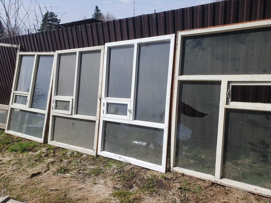 Продам оконные рамы