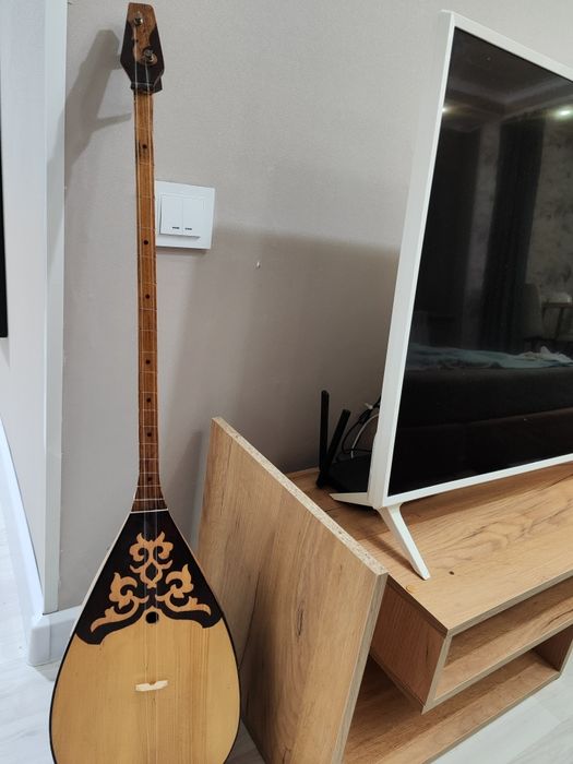 Продам домбру в хорошем состоянии