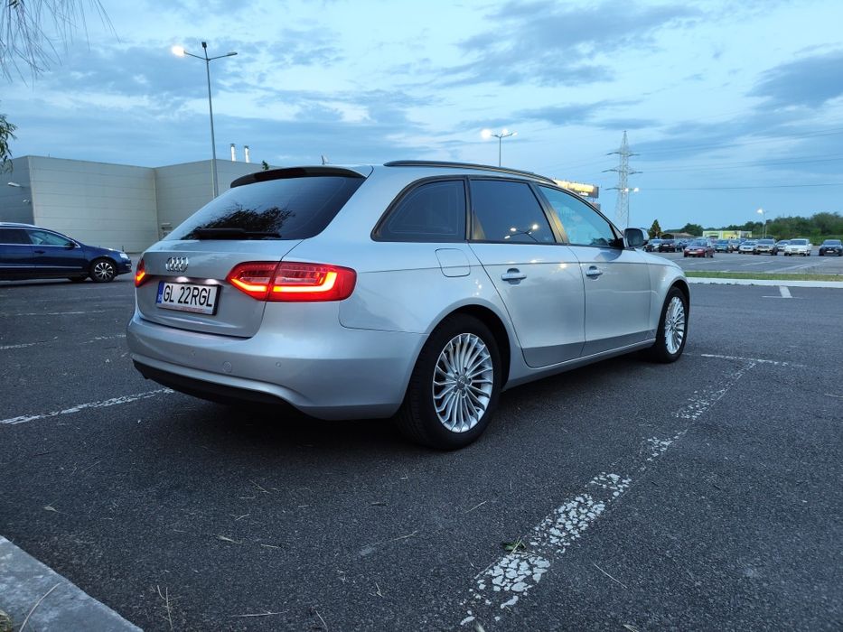 Vând Audi A4 B8,5