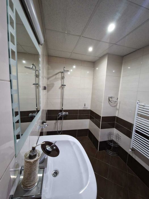 Дава се под наем Двустаен апартамент в София, Хладилника - 80 кв.м за 680 € - Снимка #5