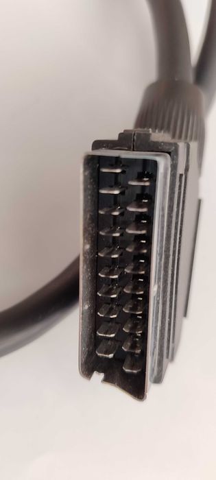 Кабел SCART към 6 Chinch (Audio/Video IN&OUT)