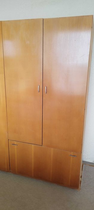 Продавам обзавеждане