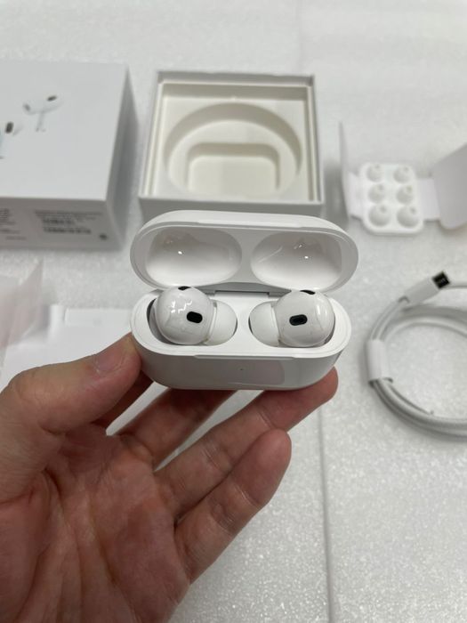 Airpods pro 3 noi 2026  usb C