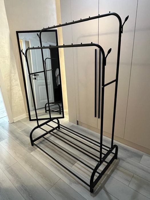 Вешалка стойка черный