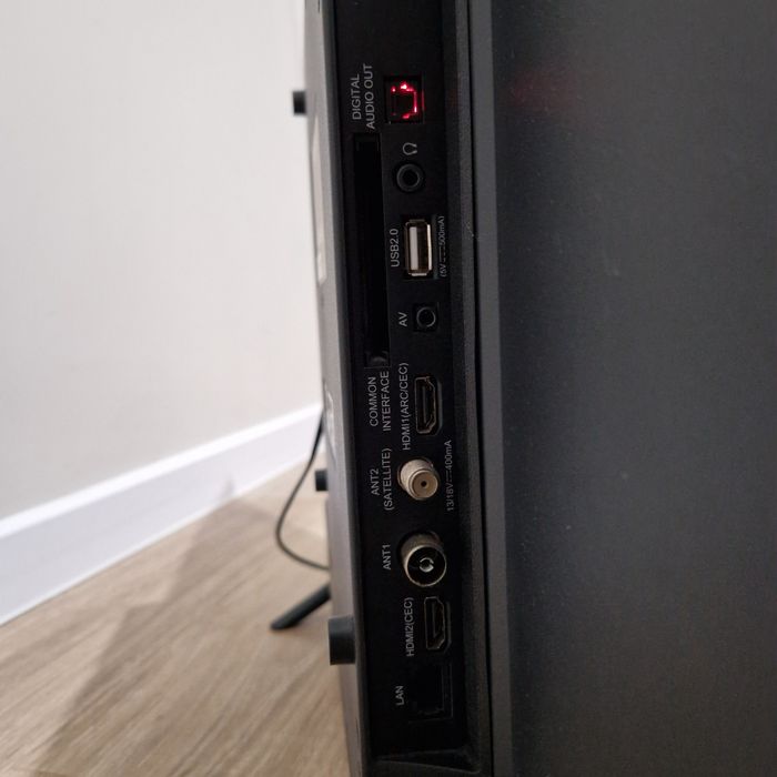 Продам Smart TV  32G11 81