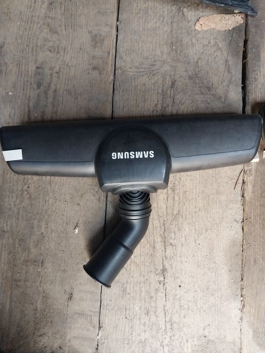 Щетка для пылесоса