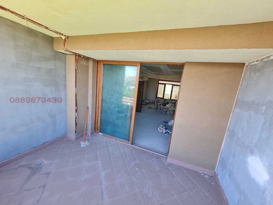 Продава се Тристаен апартамент в Велико Търново, Бузлуджа - 100 кв.м за 940 €/кв.м - Снимка #7