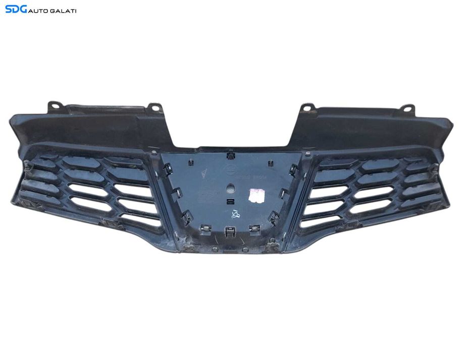 Grila Centrala cu Emblema de pe Bara Spoiler Fata Nissan Qashqai J10 FL Facelift 2010 - 2013 Cod 62310-BR00A [N1093]