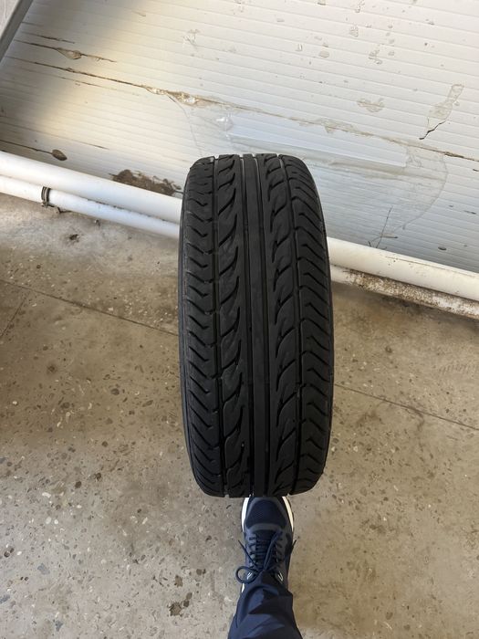 Продаю шины летние