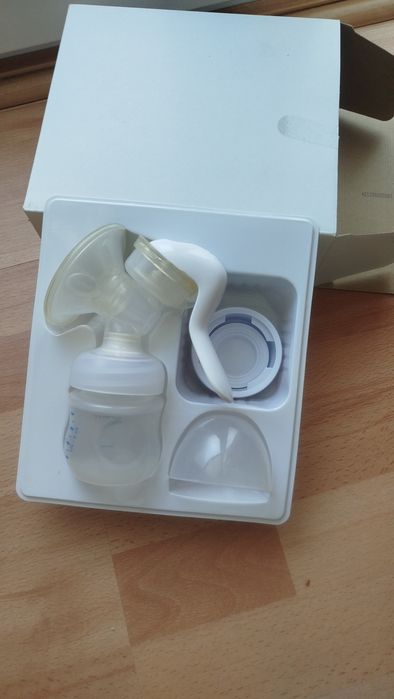 Pompa manuala Avent