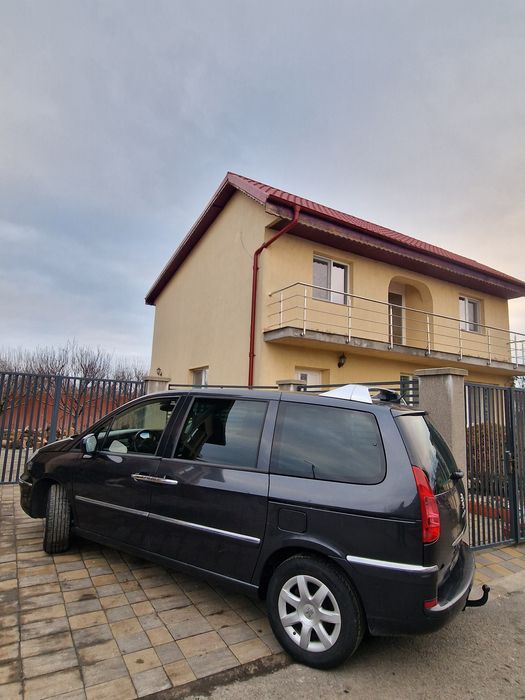 Vând  Peugeot 807/ 2.0 HDI/ 7 locuri/ 2013/ euro5