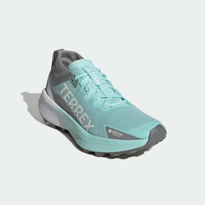 Дамски обувки  ADIDAS TERREX AGRAVIC GORE-TEX р-р 36 - 42 Коледна цена