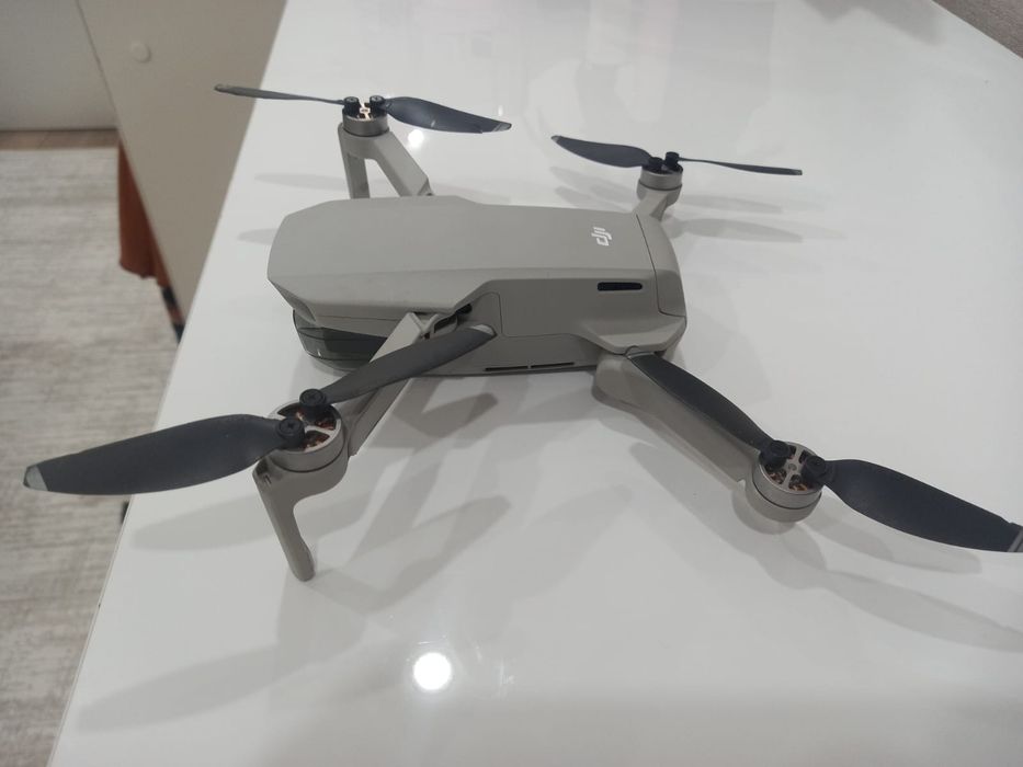 DJI MAVIC mini дрон 140к торг есть