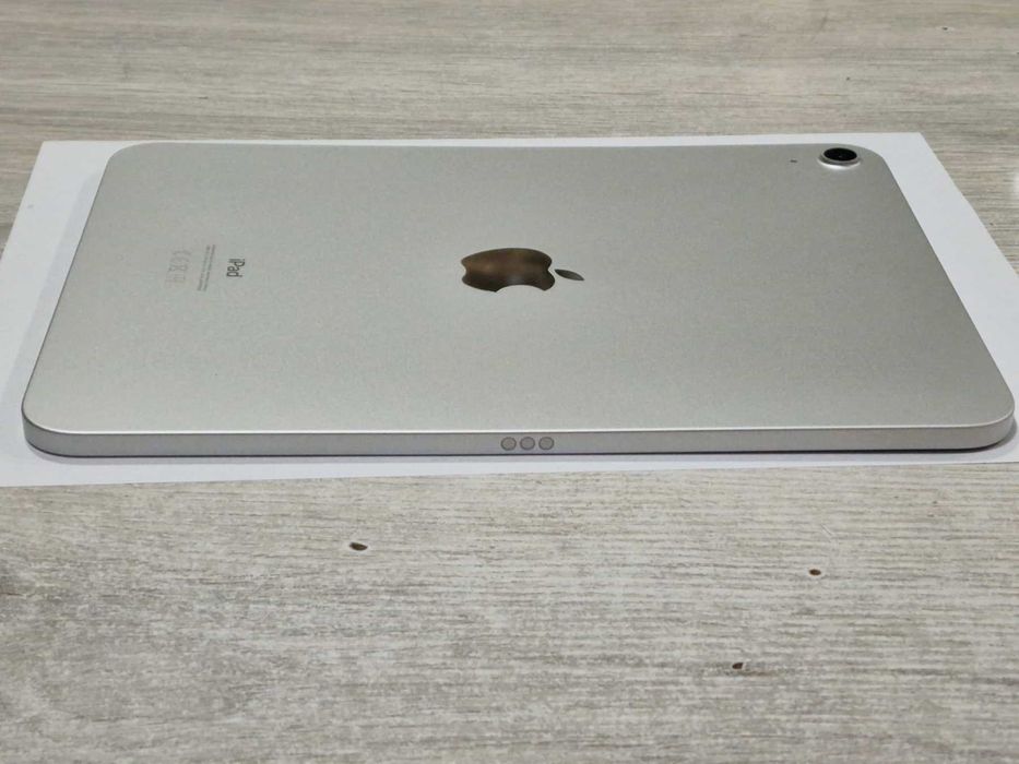 Apple iPad 10.9" (2022) Wi-Fi – 64GB – отлично състояние