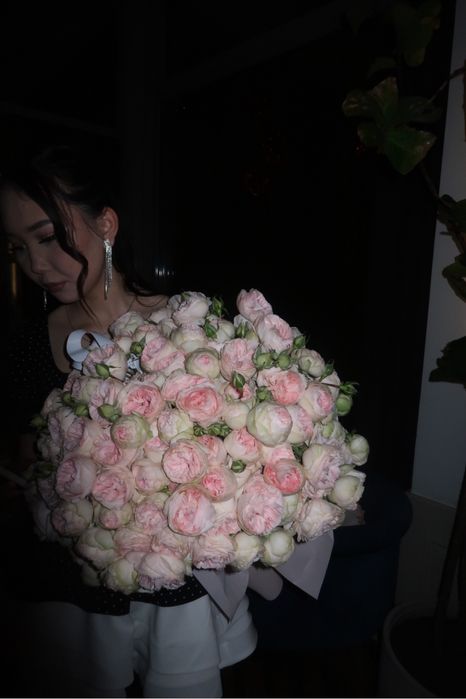 Бугін келген гул 10000 срочна сатылады