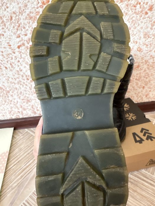 Отдам зимние сапоги