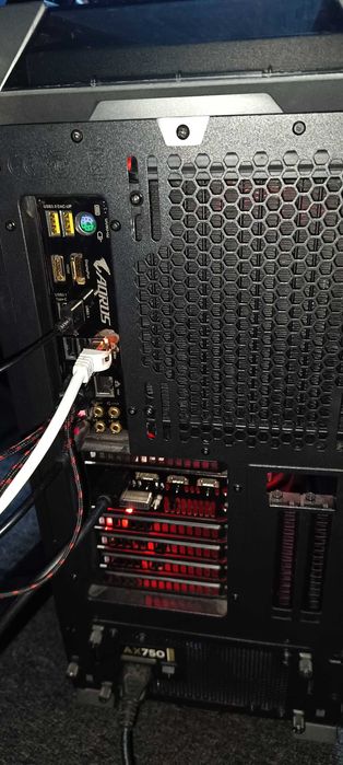 Uitate PC gtx1080ti 11GB/I7-7700K