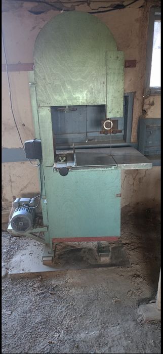 Банциг работещ.