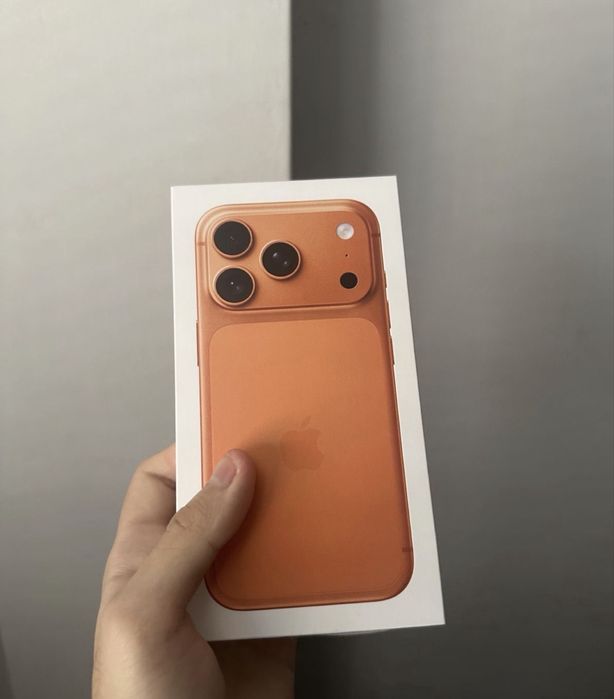 Iphone 17 pro 256 orange