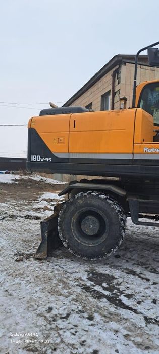 Эксковатор в аренду