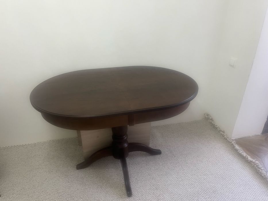 Продам деревянный стол