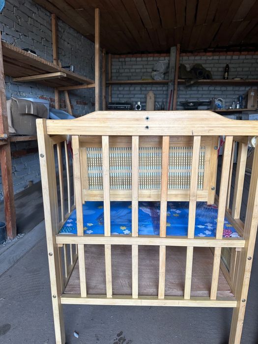 Кроватка детская