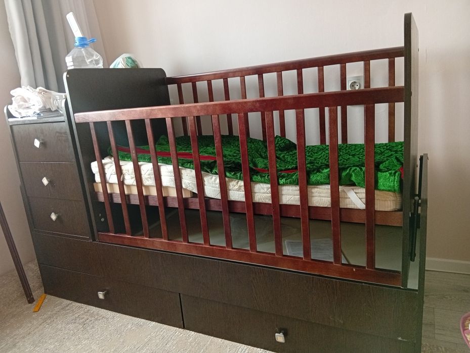 Детская кровать со скафчиками