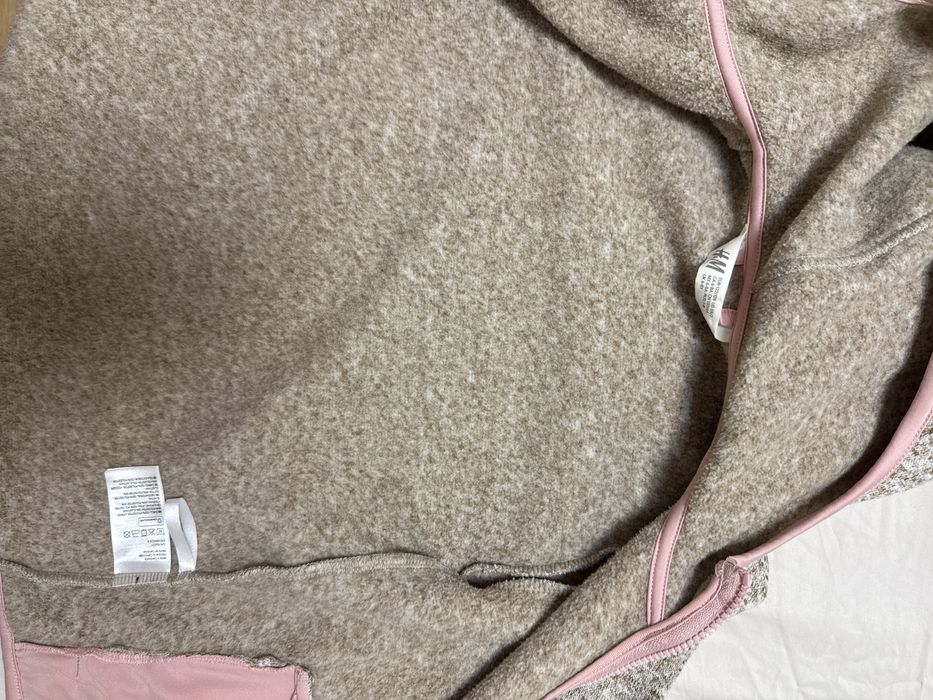 Продам теплый свитер оригинал H&M