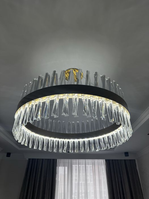 Продам люстру 45.000 тг