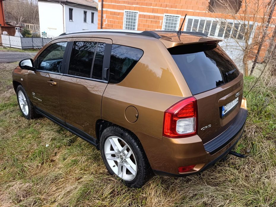 Jeep Cherokee compass 70th anniversary 2011