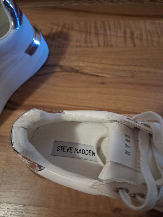 Papuci Steve Madden