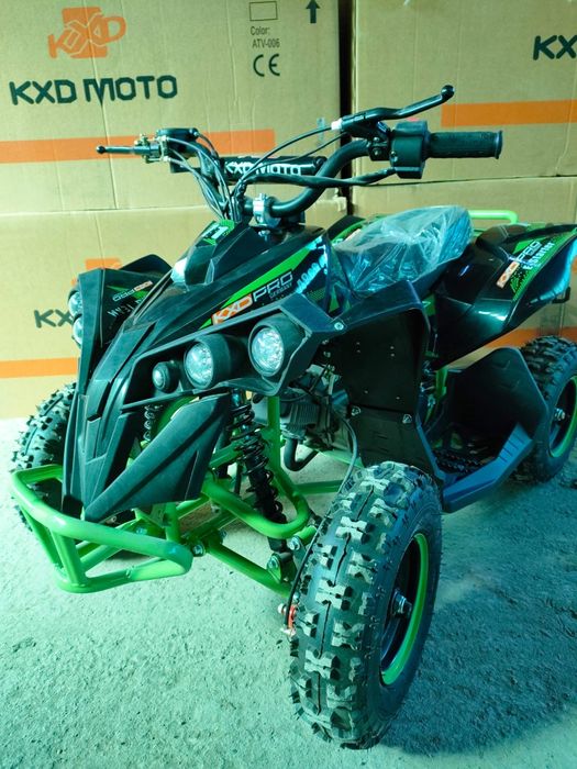 Atv Renegade pe benzina pentru copii 49cc pornire la buton si sfoara