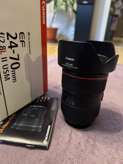 Canon EF 24-70mm f/2.8L II USM