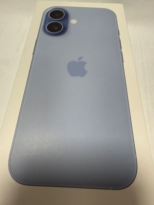 Iphone 17 256 gb.Неразпечатан- син цвят