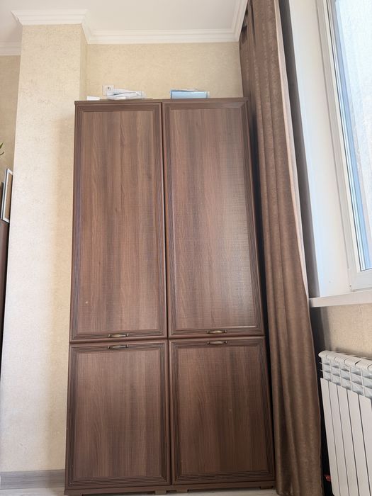 Продам шкаф высота 2.70