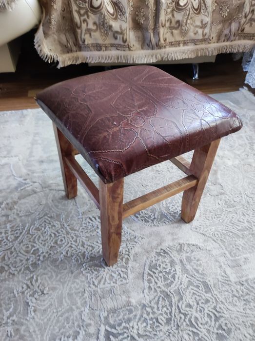 Маленькие стулья/ стульчики