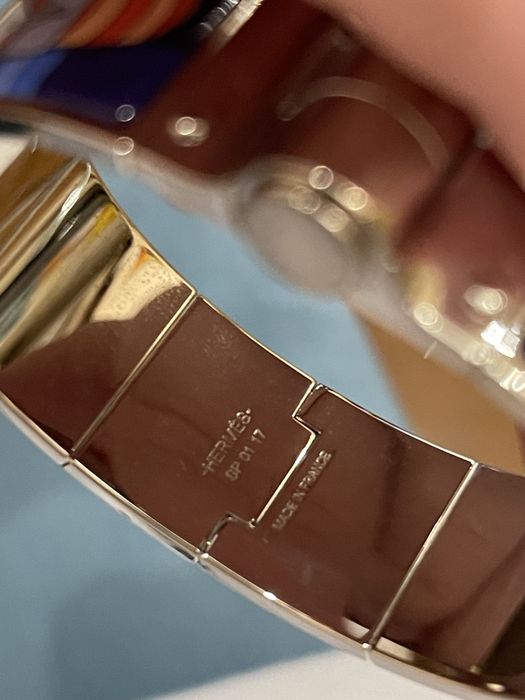 Браслет HERMES Enamel Charniere hinged bracelet
